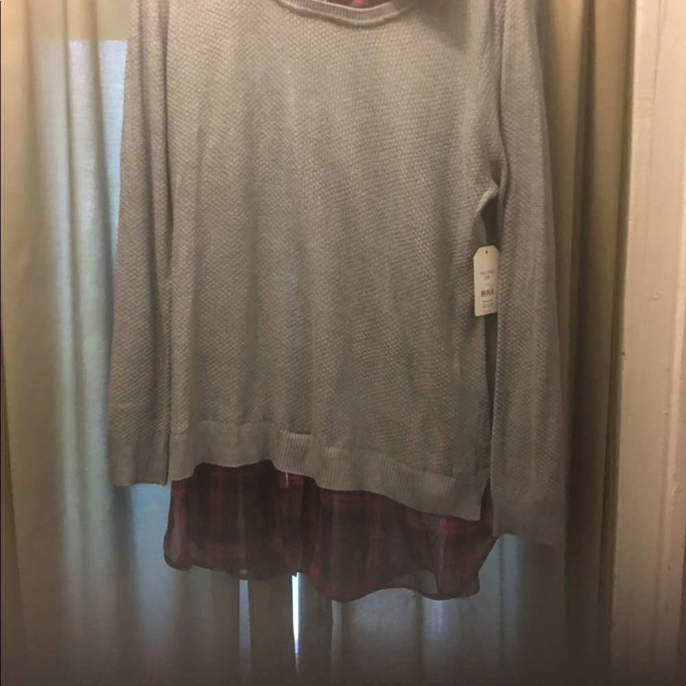 Sweater - Picture 4 of 4